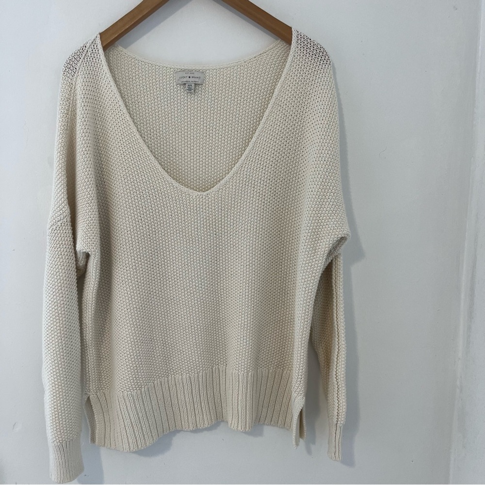 Lucky Brand Cream Classic Cozy Fall/Winter V-Neck Cable Knit Relaxed Sweater